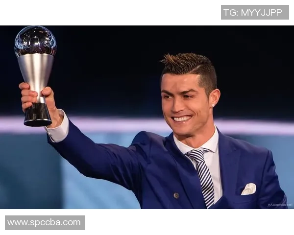 足坛巨星风采集锦展现世界足球传奇人物魅力瞬间