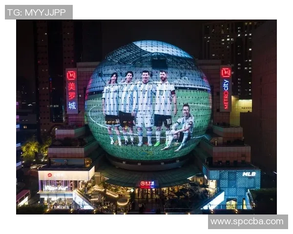 阿迪达斯携手世界顶级足球球星共塑绿茵传奇风采